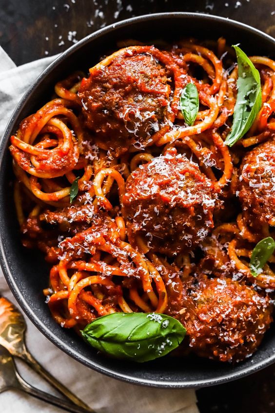 Nona’s Spaghetti & Meatballs