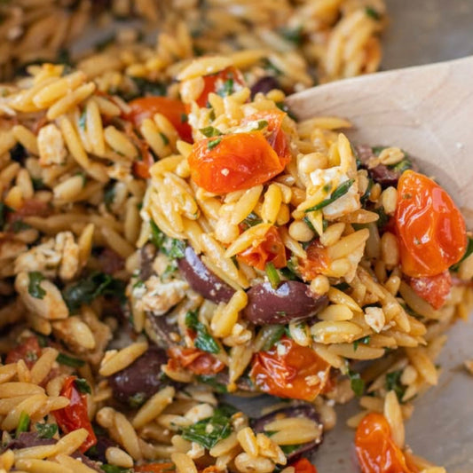 Mediterranean Chicken Orzo with Tomatoes & Olives